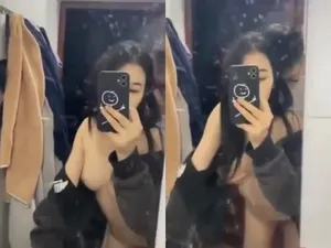 Gái xinh vú to cắm sừng ny cho thằng bạn thân đụ trong toilet Gái xinh vú to cắm sừng ny cho thằng bạn thân đụ trong toilet